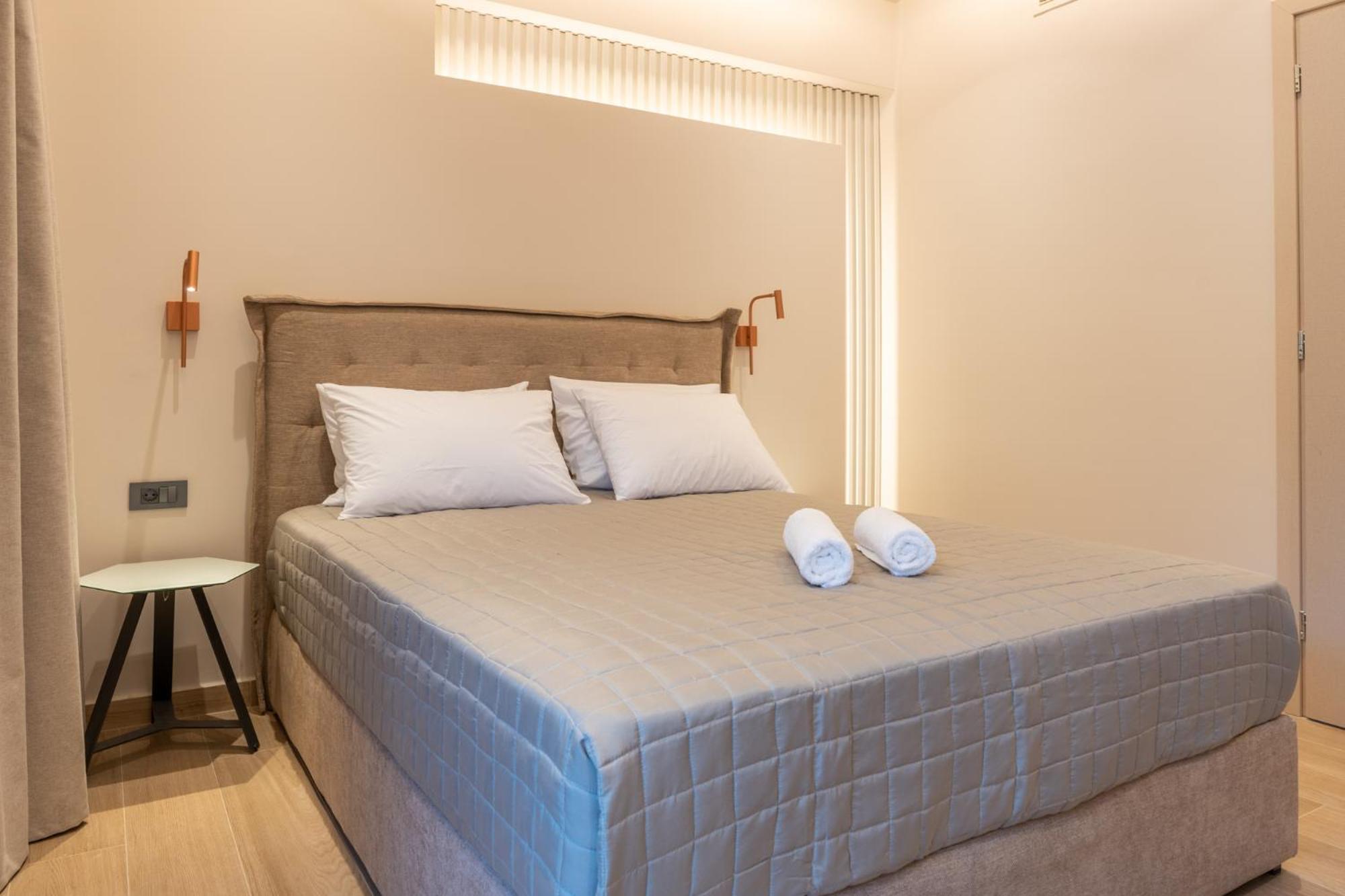 Esthisea Suites Kalamata Bagian luar foto