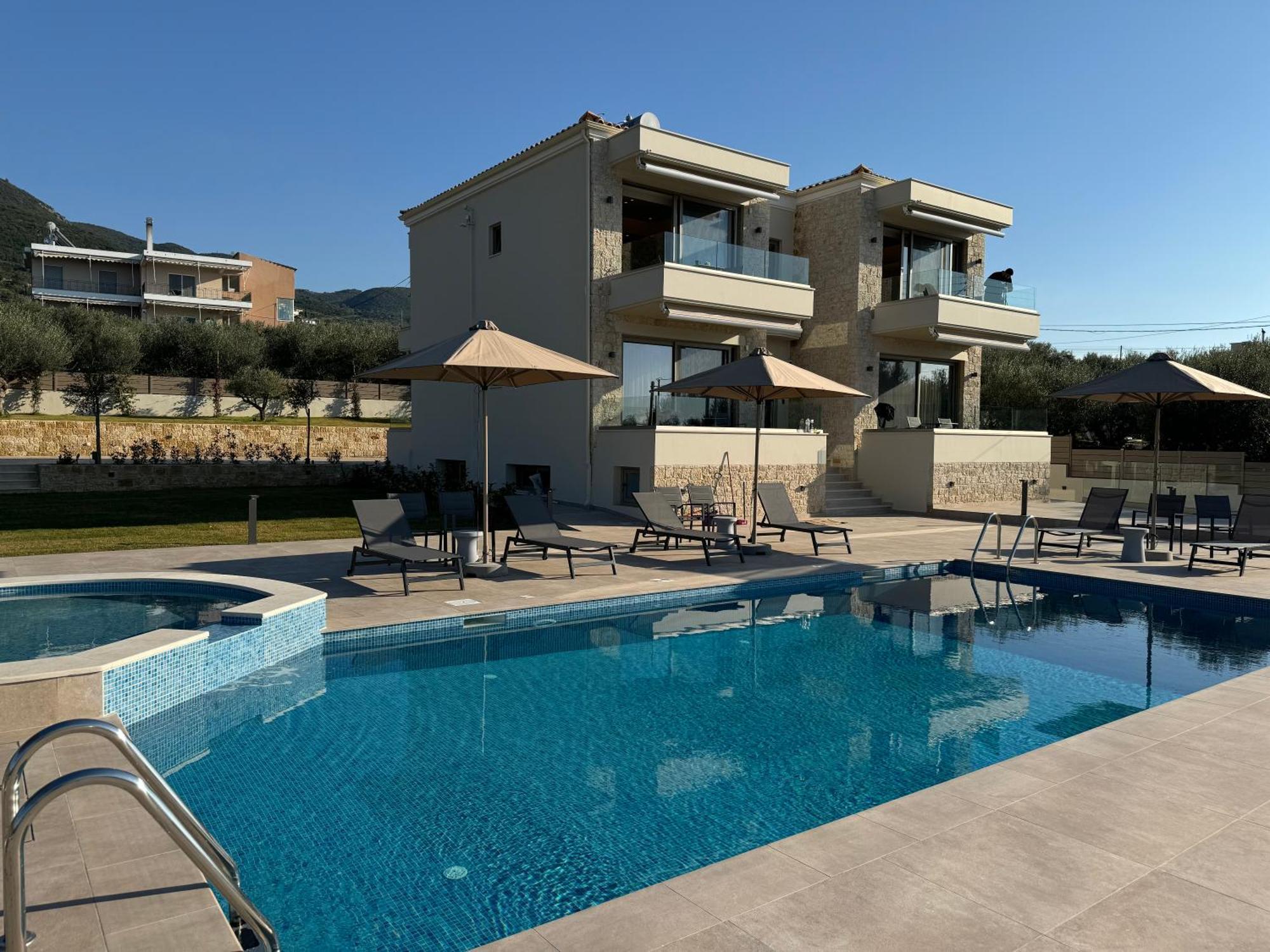Esthisea Suites Kalamata Bagian luar foto